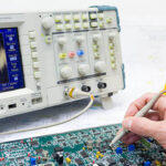 What is the Difference Between Oscilloscope and Signal Generator